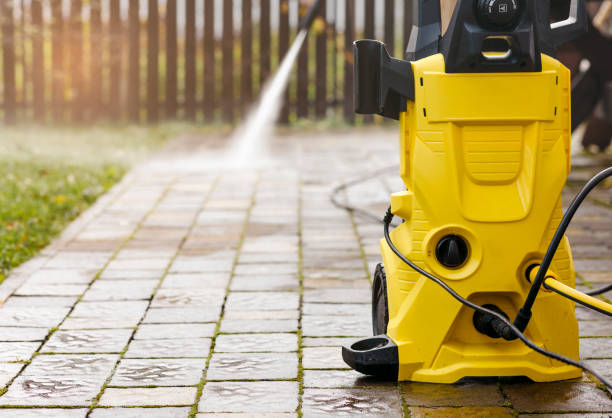 Best Sidewalk and Walkway Cleaning  in Larkfield Wikiup, CA